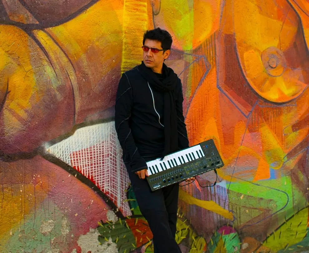 arturia-keystep-pro-chroma-32-tus-sequencer-midi-controller-asimetrik-e-ticaret-gorsel1